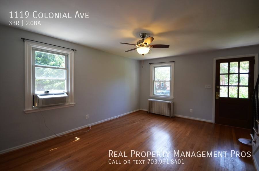 Townhouse for rent at 1119 Colonial Ave, Alexandria, VA 22314