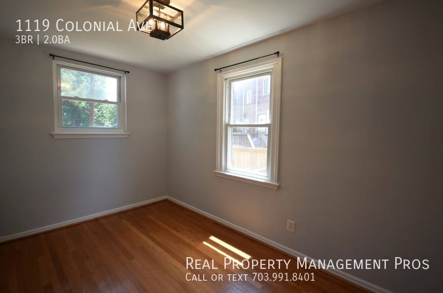 Townhouse for rent at 1119 Colonial Ave, Alexandria, VA 22314