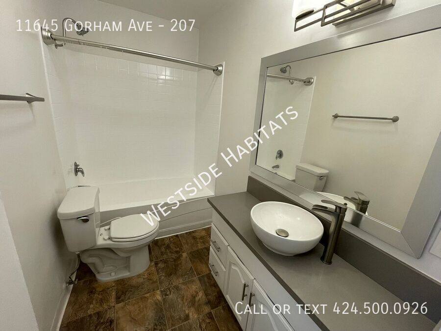 Apartment for rent at 11645 Gorham Ave #207, Los Angeles, CA 90049