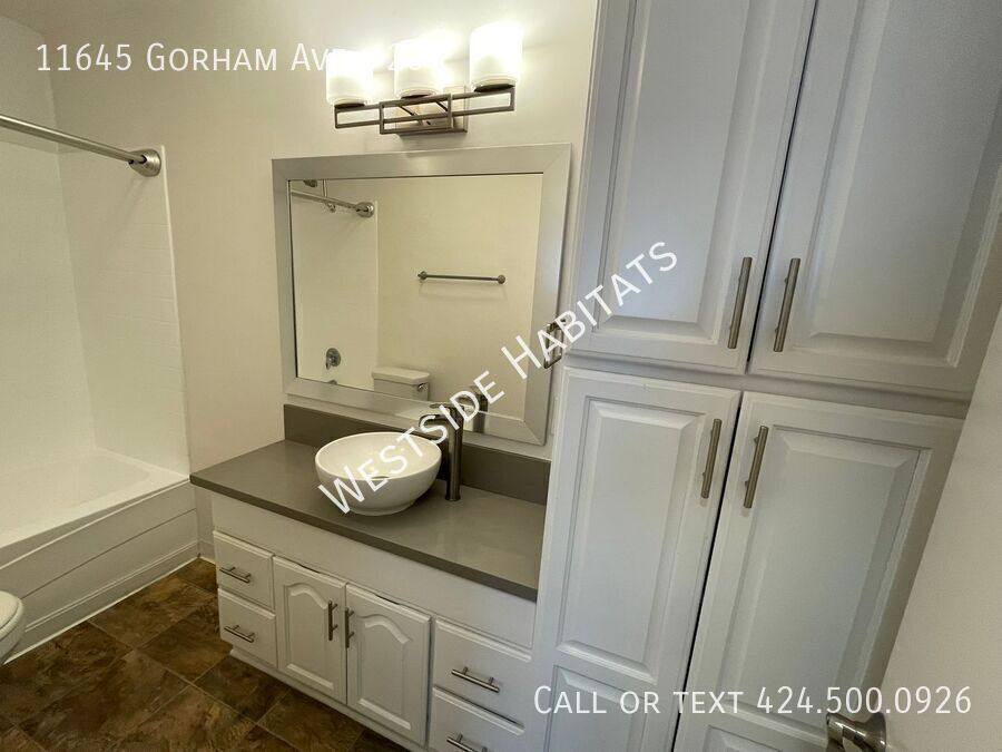 Apartment for rent at 11645 Gorham Ave #207, Los Angeles, CA 90049