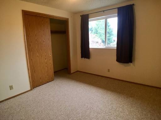 Apartment for rent at 2311 E 13th St, Vancouver, WA 98661