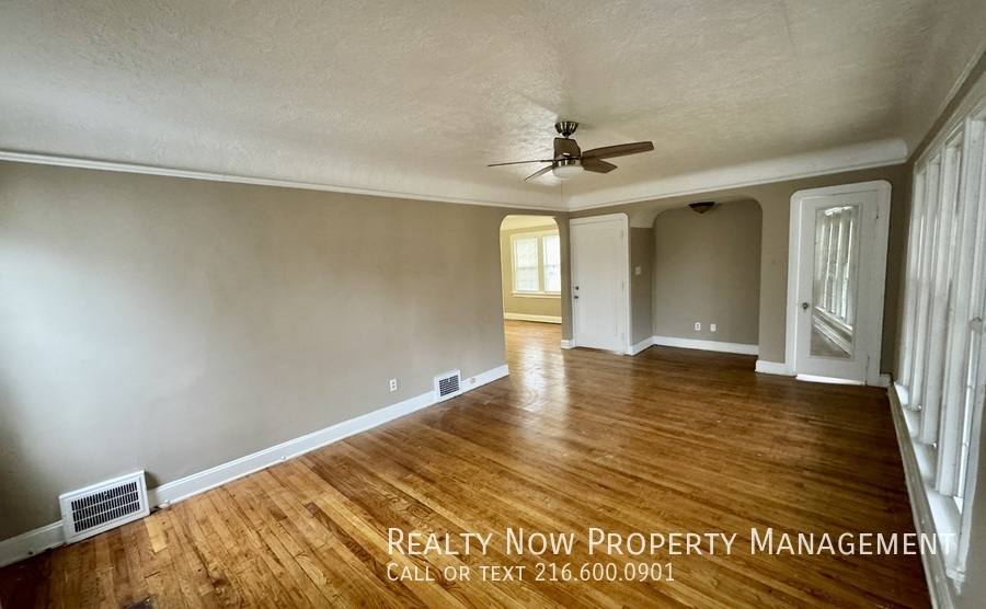 Apartment for rent at 3671 Daleford Rd #UP, Cleveland, OH 44120