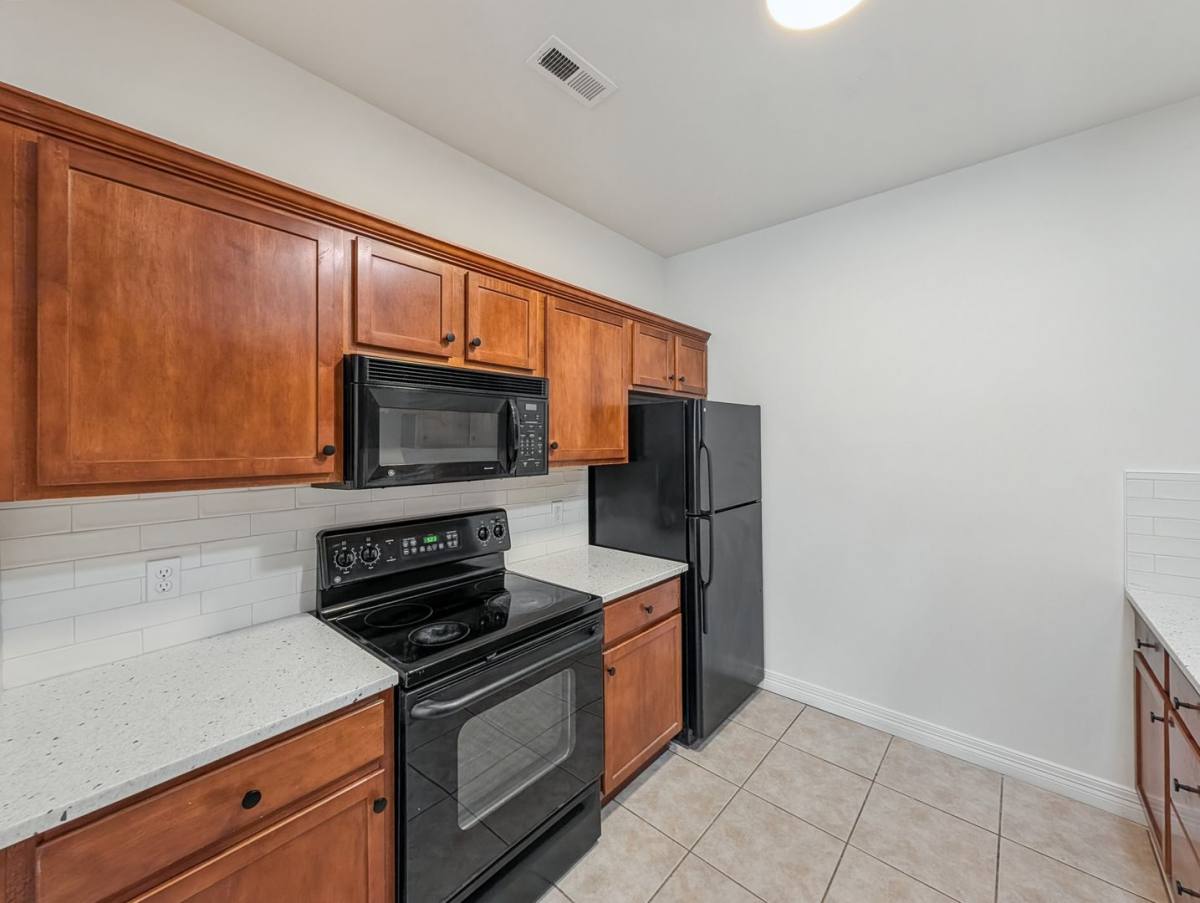 Townhouse for rent at 904 Dixson St, Rogers, AR 72758