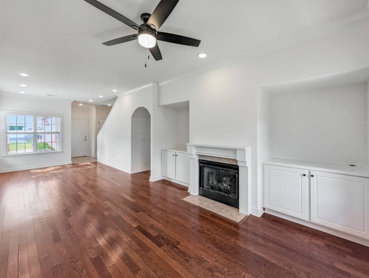Townhouse for rent at 904 Dixson St, Rogers, AR 72758