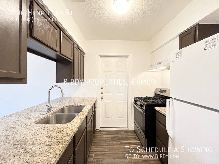 House for rent at 2106 Henrietta St, San Antonio, TX 78224