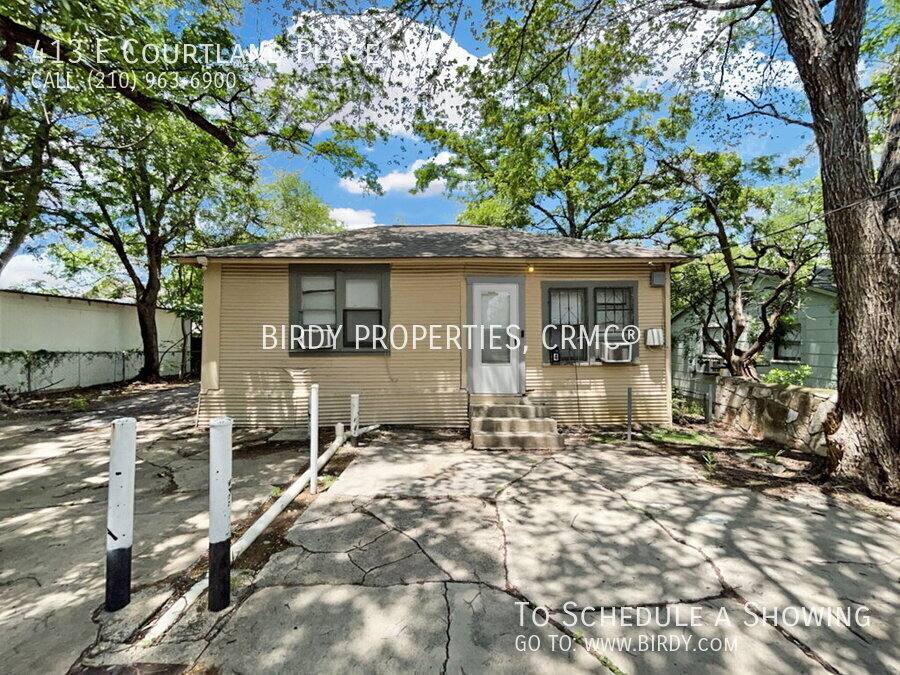 Apartment for rent at 413 E Courtland Place #4, San Antonio, TX 78212