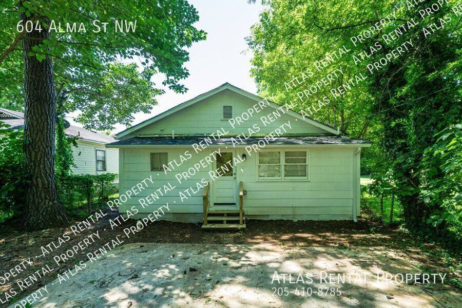 House for rent at 604 Alma St NW, Decatur, AL 35601