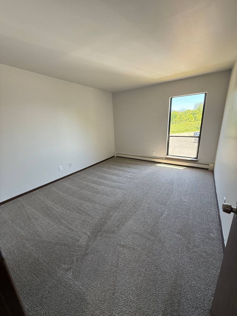 Apartment for rent at 725 Green Bay Dr, Mayville, WI 53050