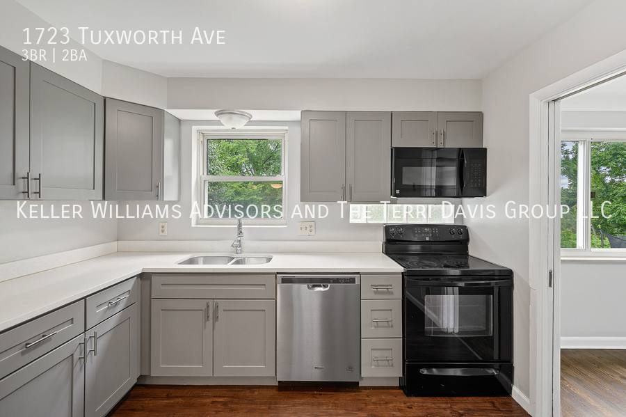 House for rent at 1723 Tuxworth Ave, Cincinnati, OH 45238