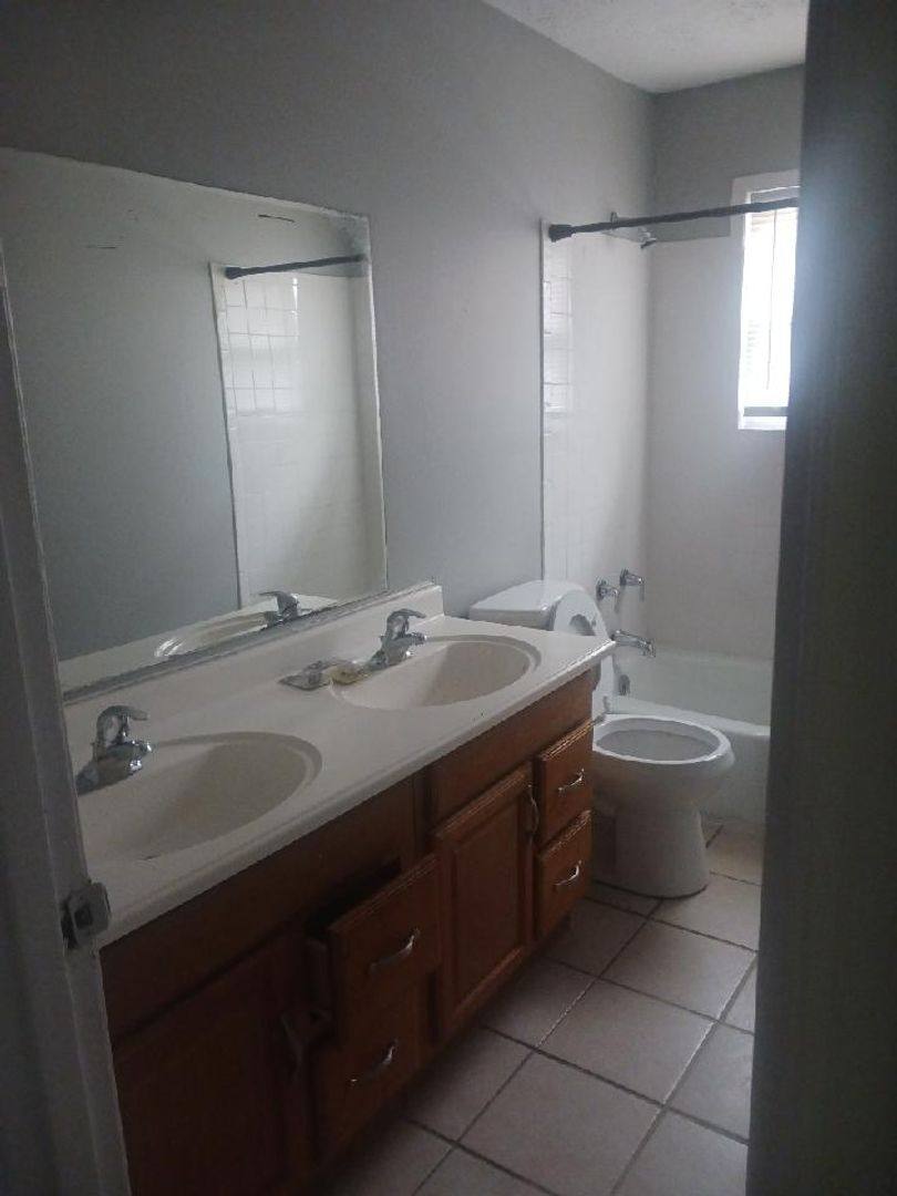 House for rent at 4414 Tara Gale Court, Louisville, KY 40216