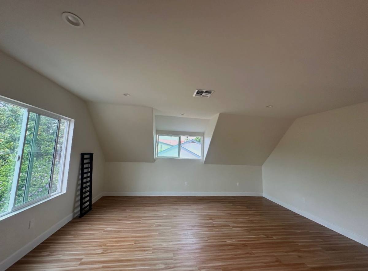 Apartment for rent at 584 Cypress Ave, Los Angeles, CA 90065