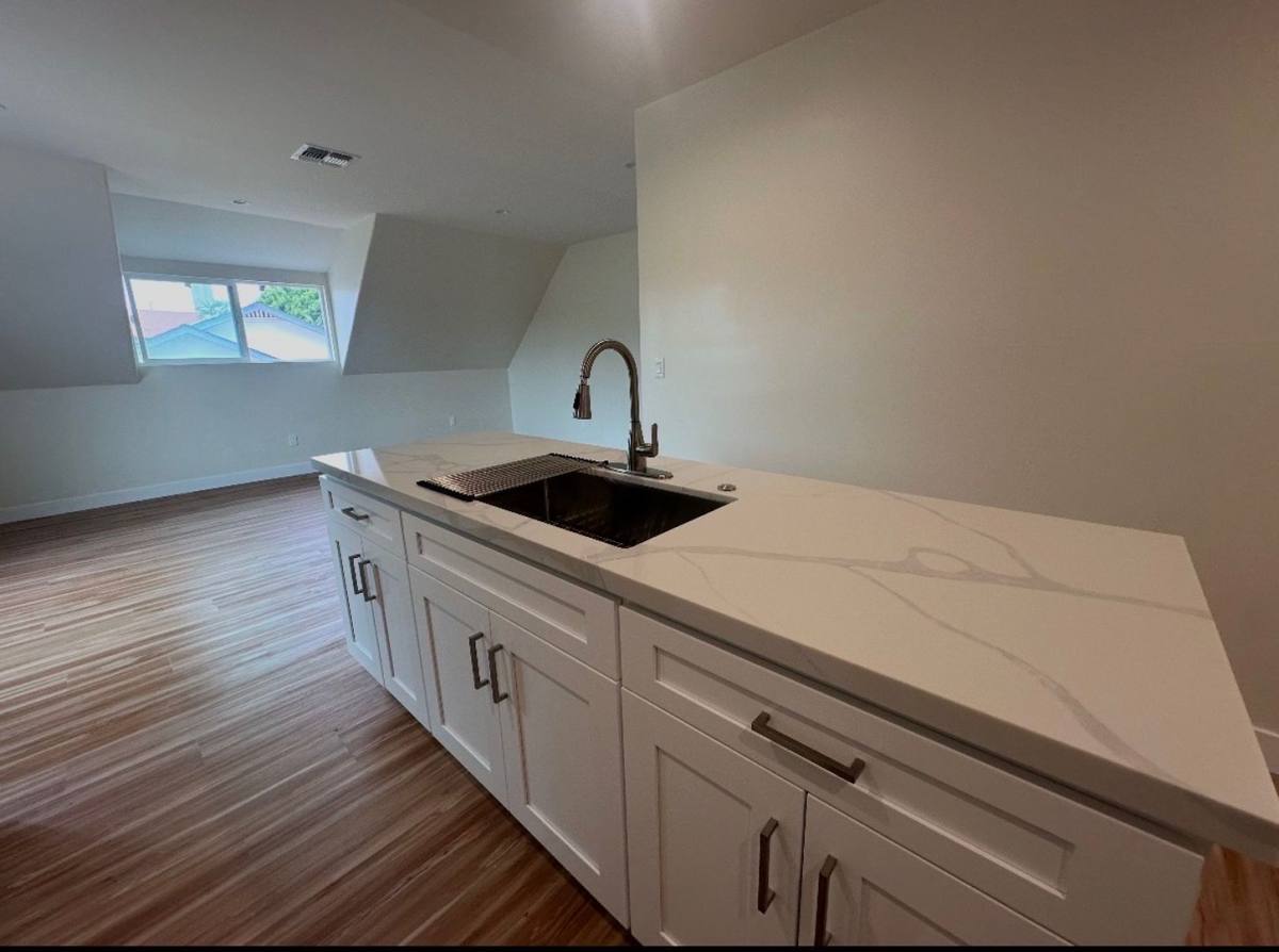Apartment for rent at 584 Cypress Ave, Los Angeles, CA 90065