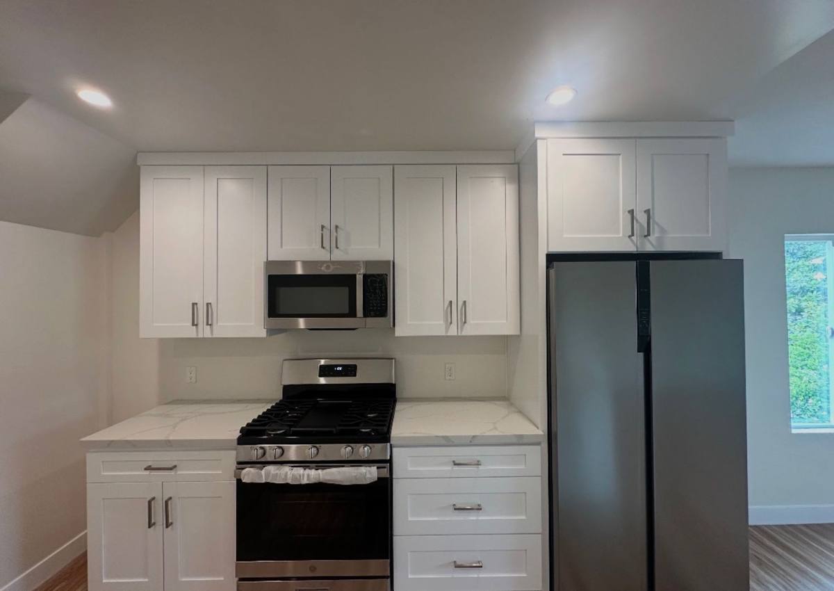 Apartment for rent at 584 Cypress Ave, Los Angeles, CA 90065
