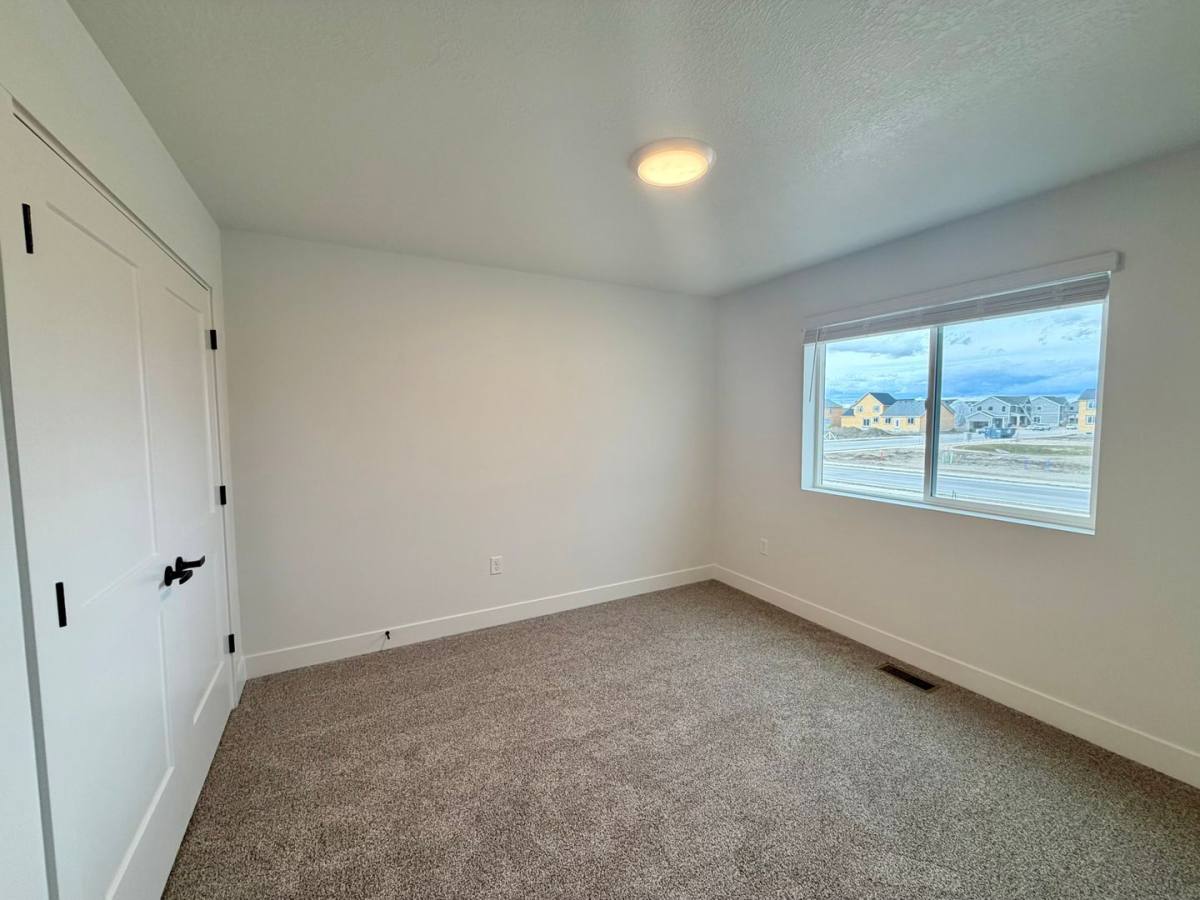 Townhouse for rent at 2721 W 2775 N, Ogden, UT 84404