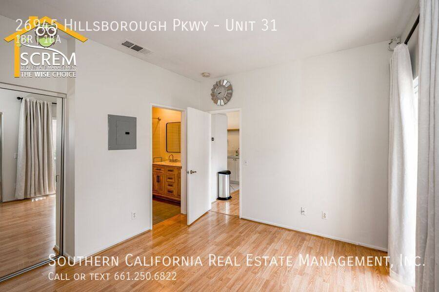 Townhouse for rent at 26945 Hillsborough Parkway #31, Valencia, CA 91354