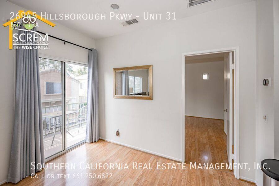 Townhouse for rent at 26945 Hillsborough Parkway #31, Valencia, CA 91354