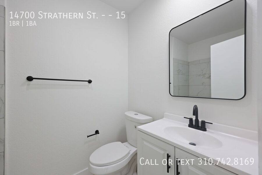 Apartment for rent at 14700 Strathern St #15, Santa Monica, CA 90402