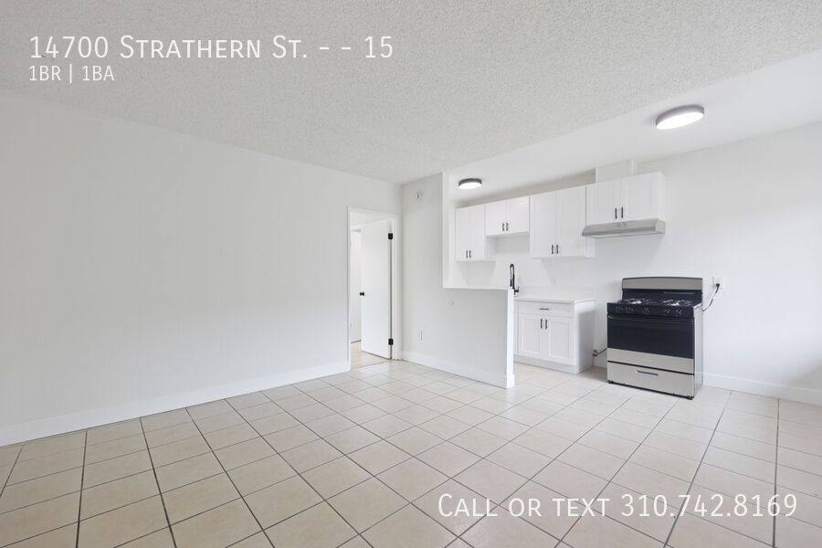 Apartment for rent at 14700 Strathern St #15, Santa Monica, CA 90402