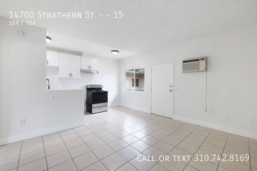 Apartment for rent at 14700 Strathern St #15, Santa Monica, CA 90402