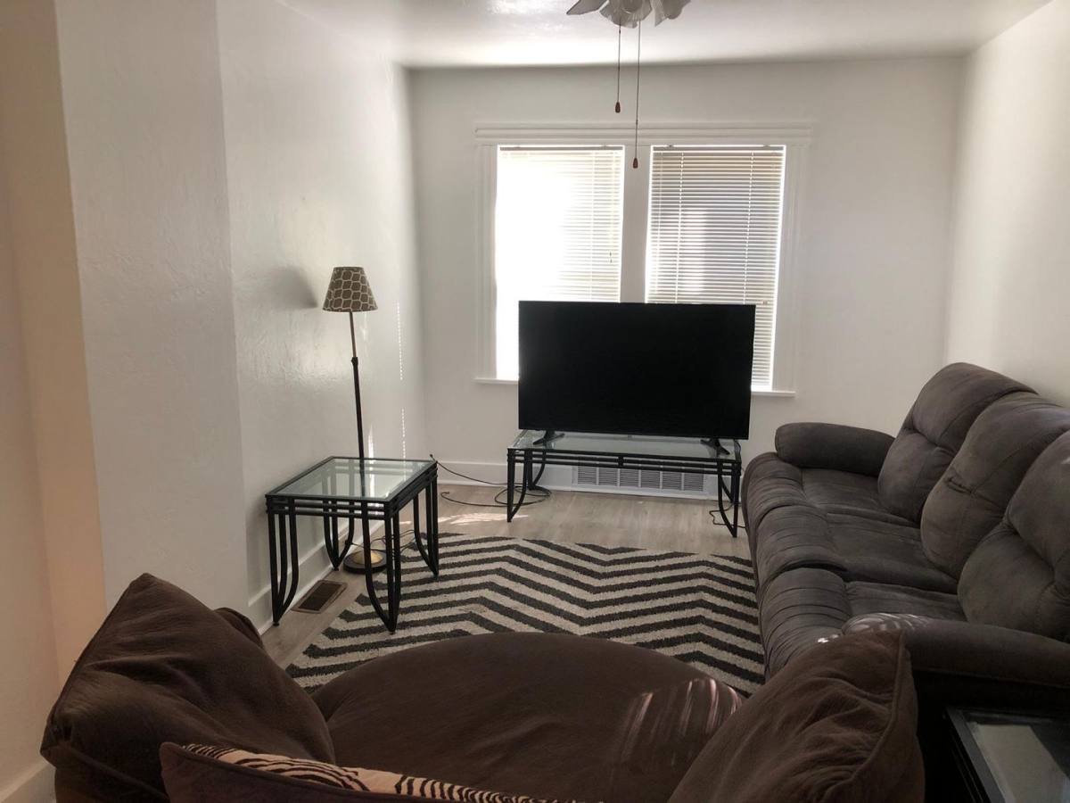 Apartment for rent at 346 2nd Ave, Bridgeville, PA 15017