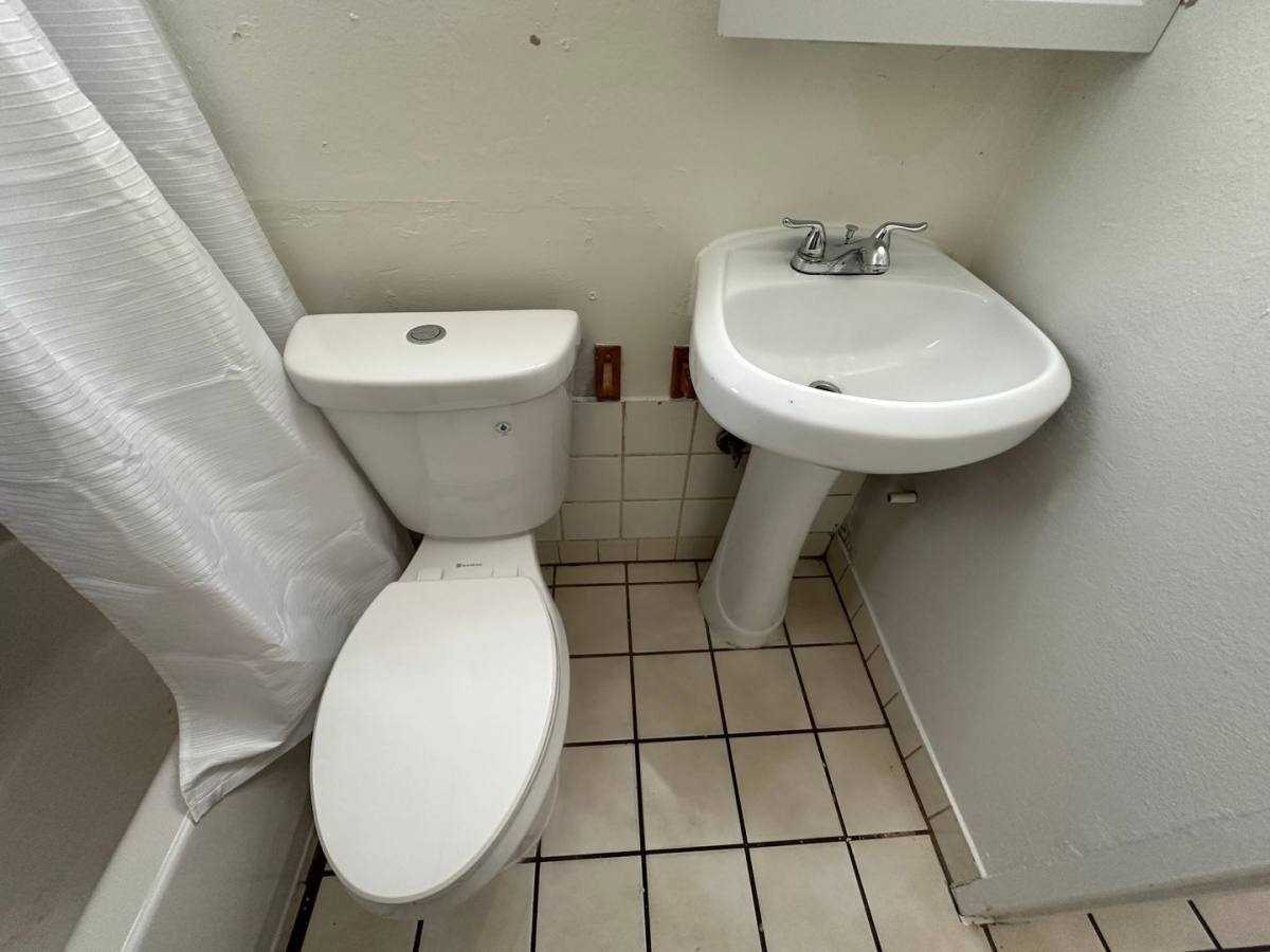 Apartment for rent at 1626 N 26th Place, Phoenix, AZ 85008