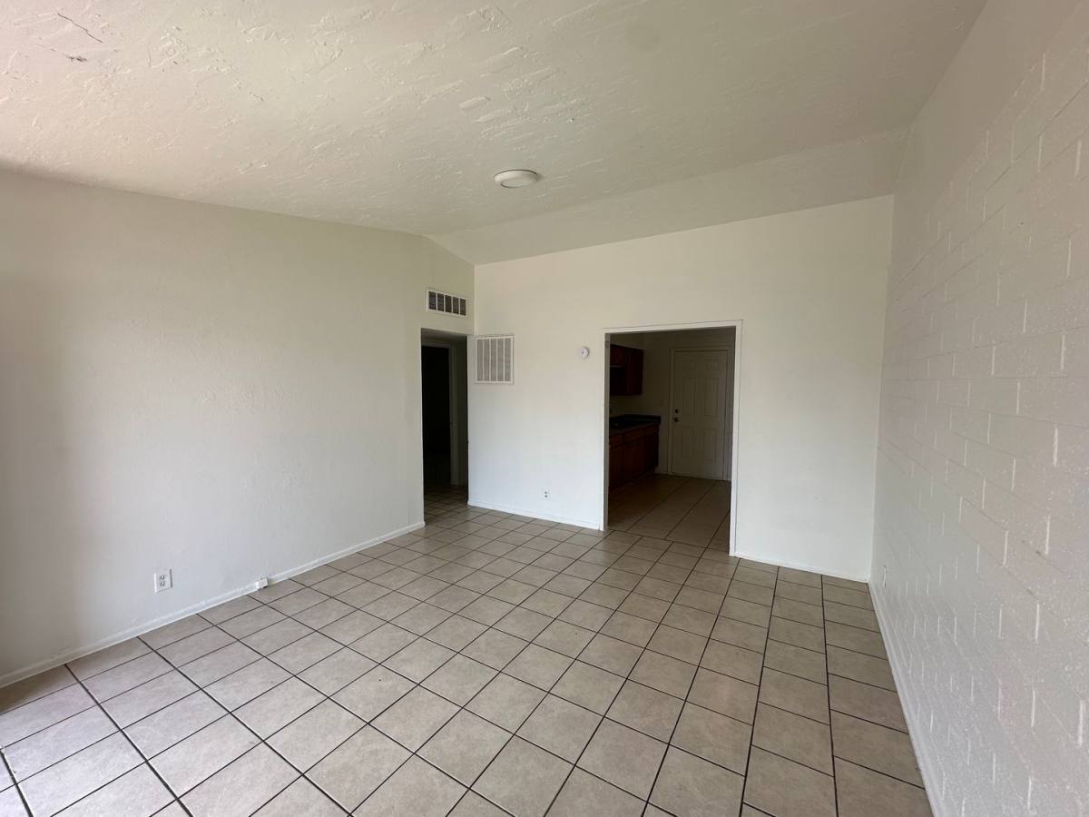 Apartment for rent at 1626 N 26th Place, Phoenix, AZ 85008