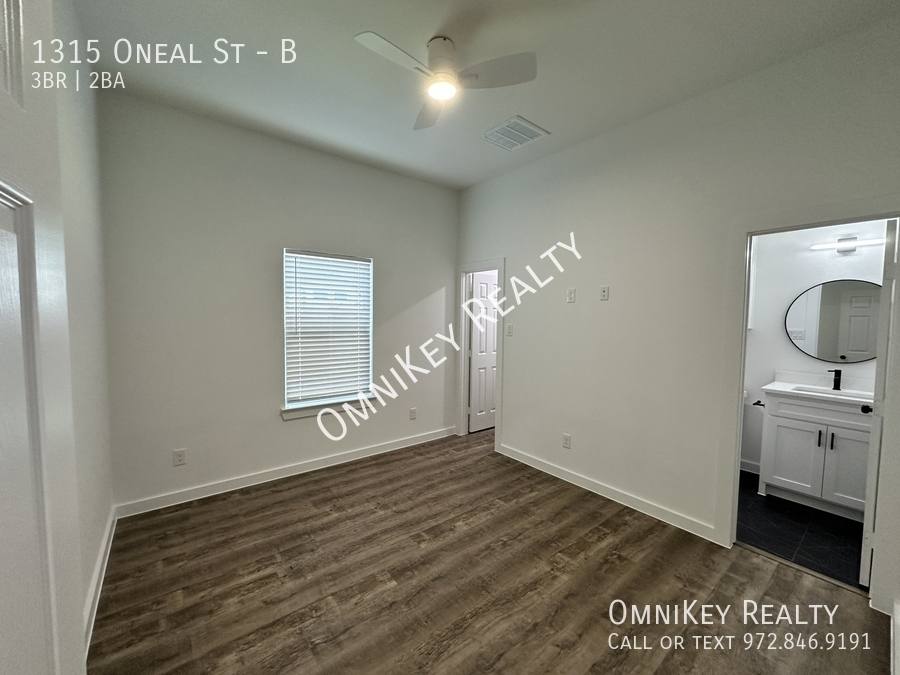 Apartment for rent at 1315 Oneal St #B, Commerce, TX 75428