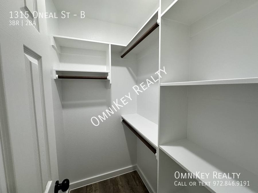 Apartment for rent at 1315 Oneal St #B, Commerce, TX 75428