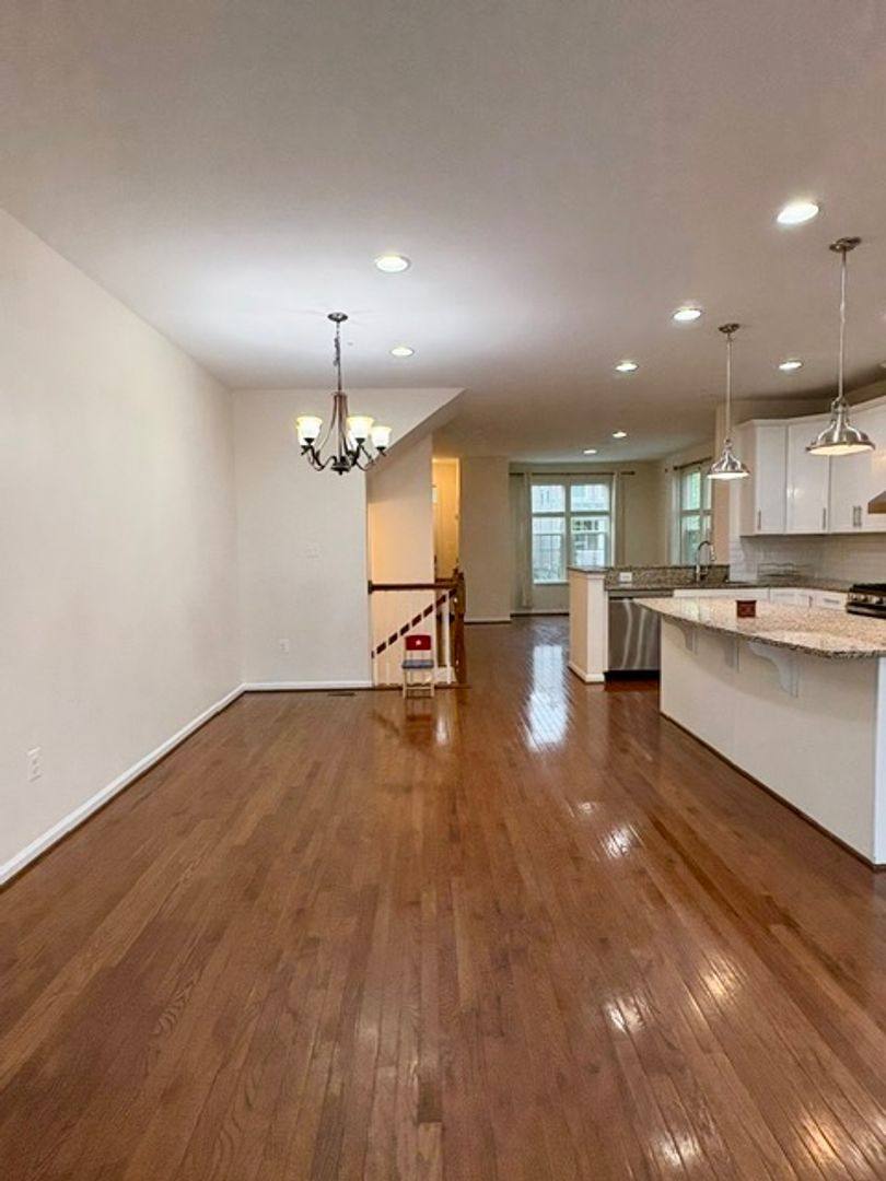 Townhouse for rent at 12227 Majestic Maple Dr, Clarksburg, MD 20871