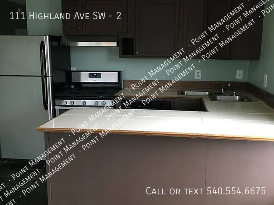 Apartment for rent at 111 Highland Ave SW #2, Roanoke, VA 24016