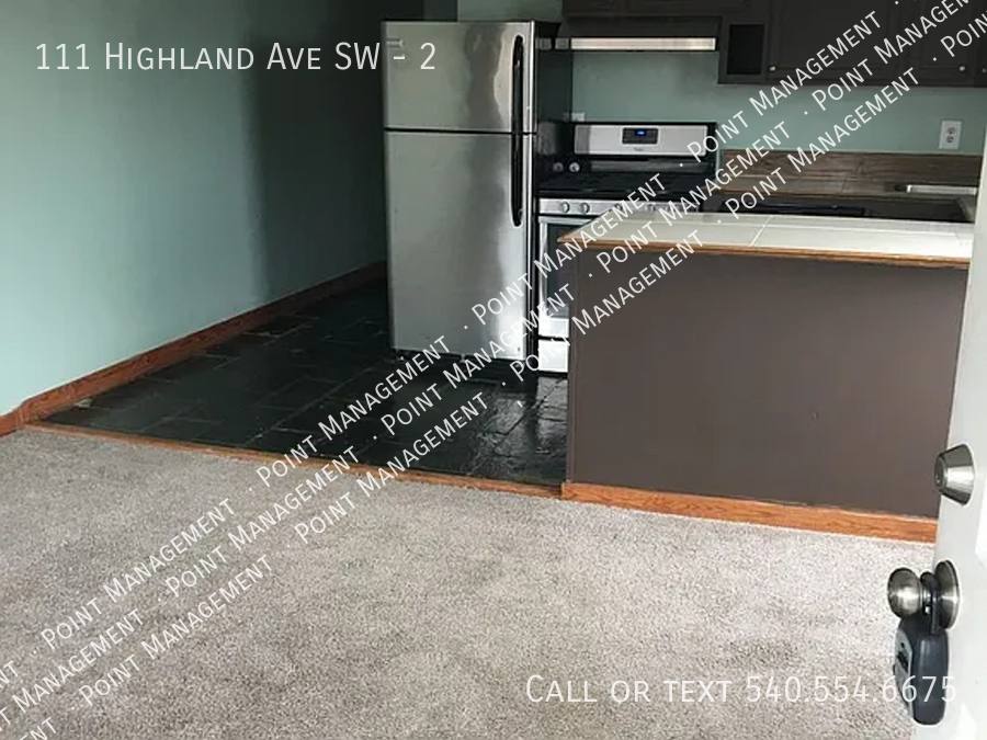 Apartment for rent at 111 Highland Ave SW #2, Roanoke, VA 24016