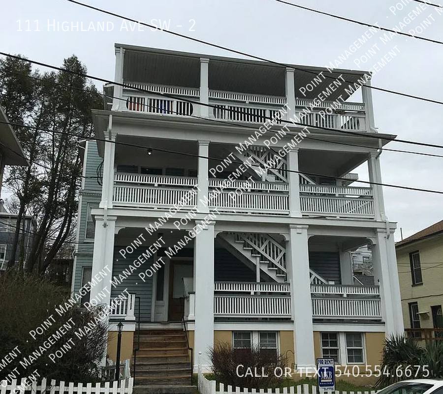 Apartment for rent at 111 Highland Ave SW #2, Roanoke, VA 24016