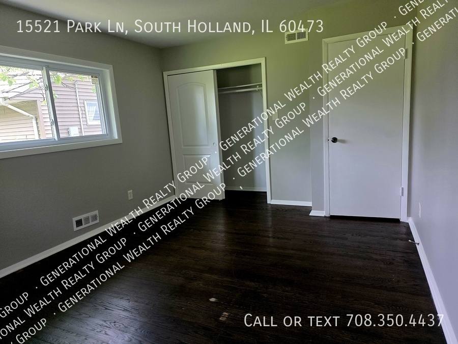 House for rent at 15521 Park Lane, South Holland, IL 60473