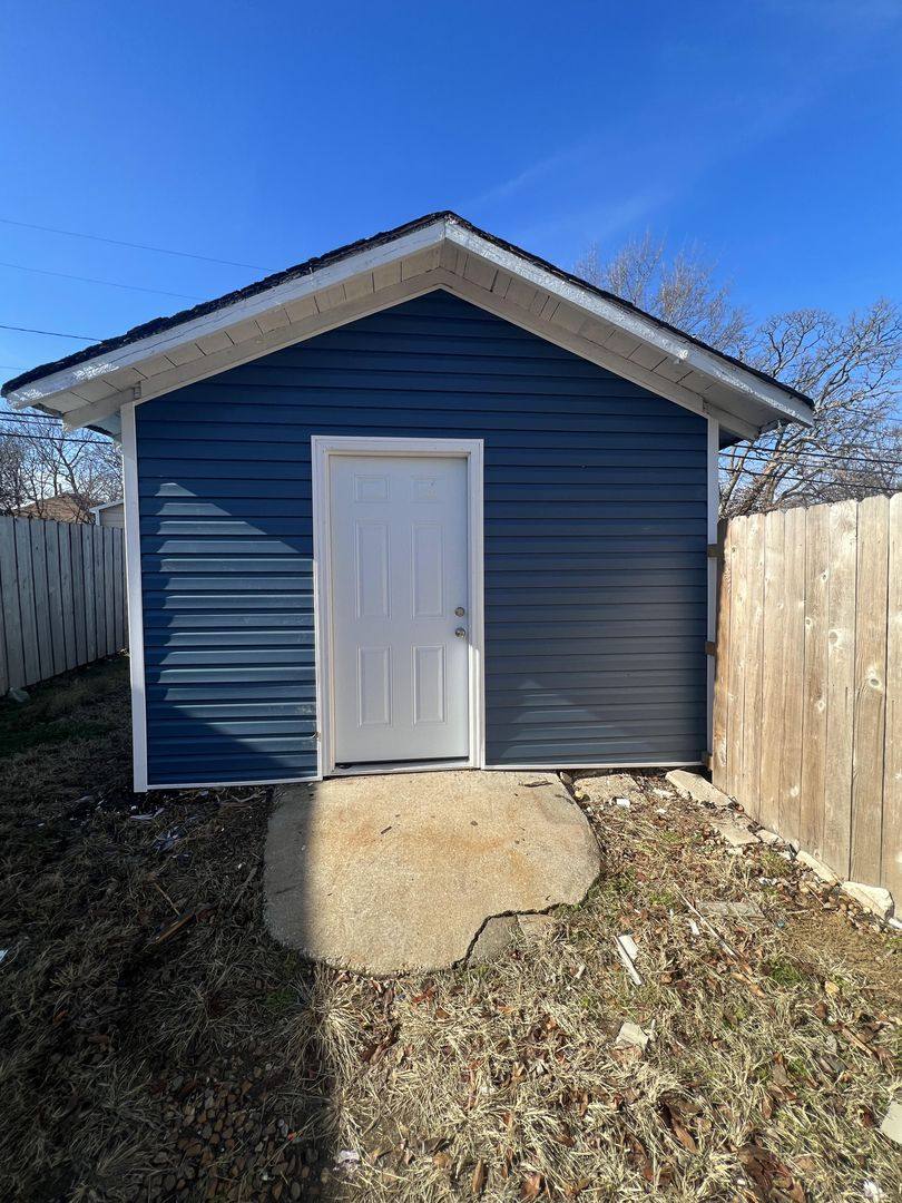 House for rent at 2251 N Rogers Ave, Springfield, MO 65803