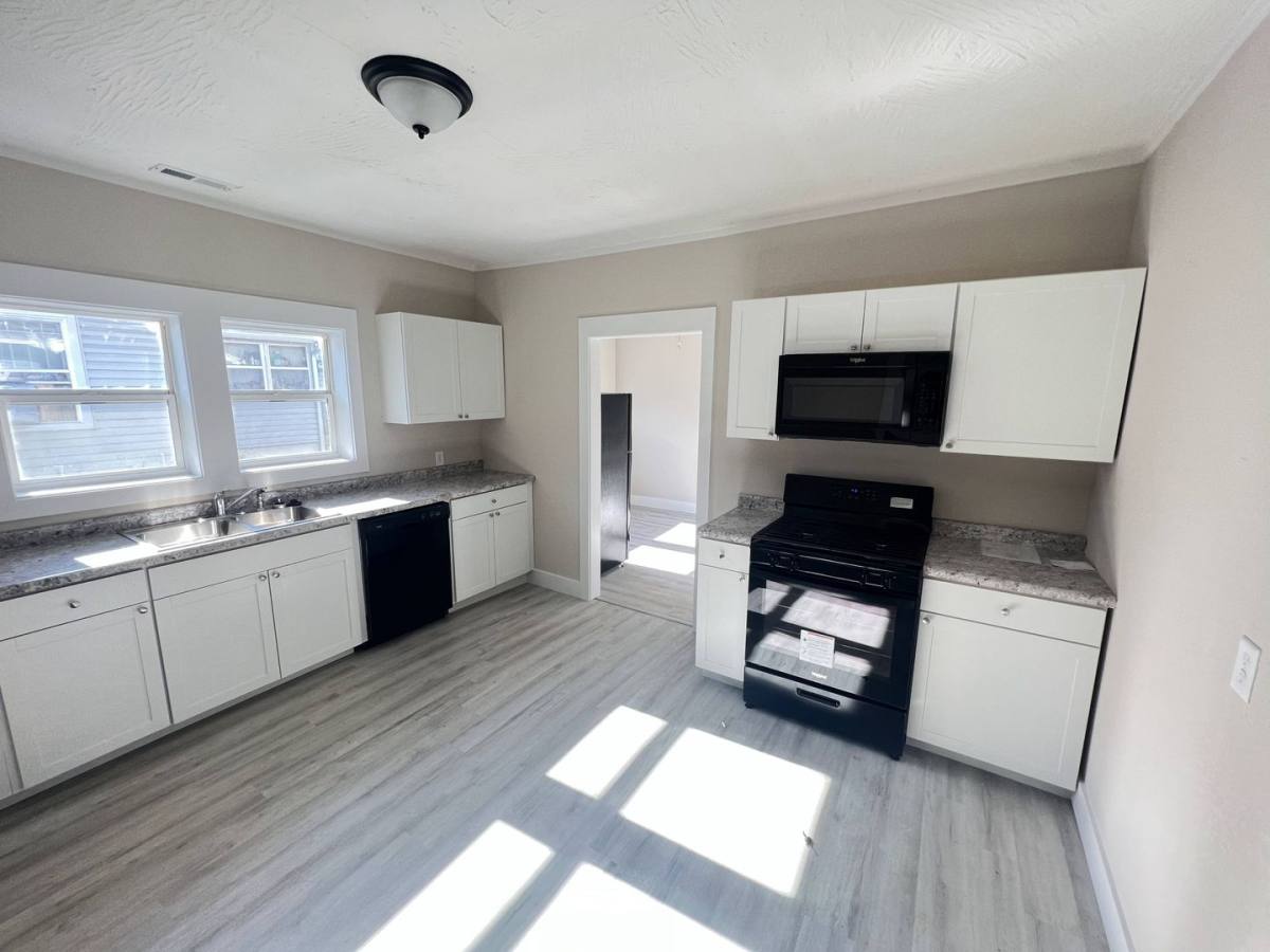 House for rent at 2251 N Rogers Ave, Springfield, MO 65803