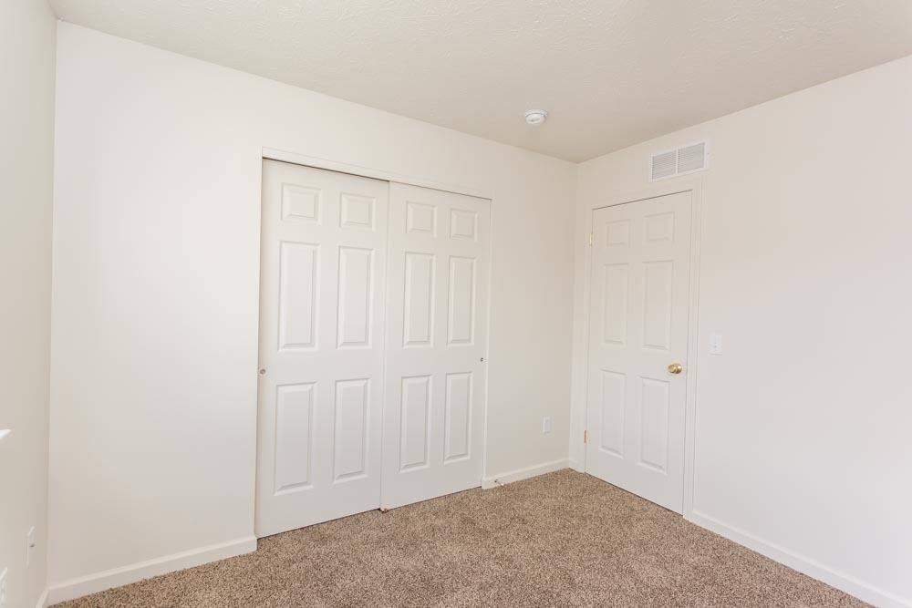Townhouse for rent at 2 Silverlight Way, Rochester, NY 14624