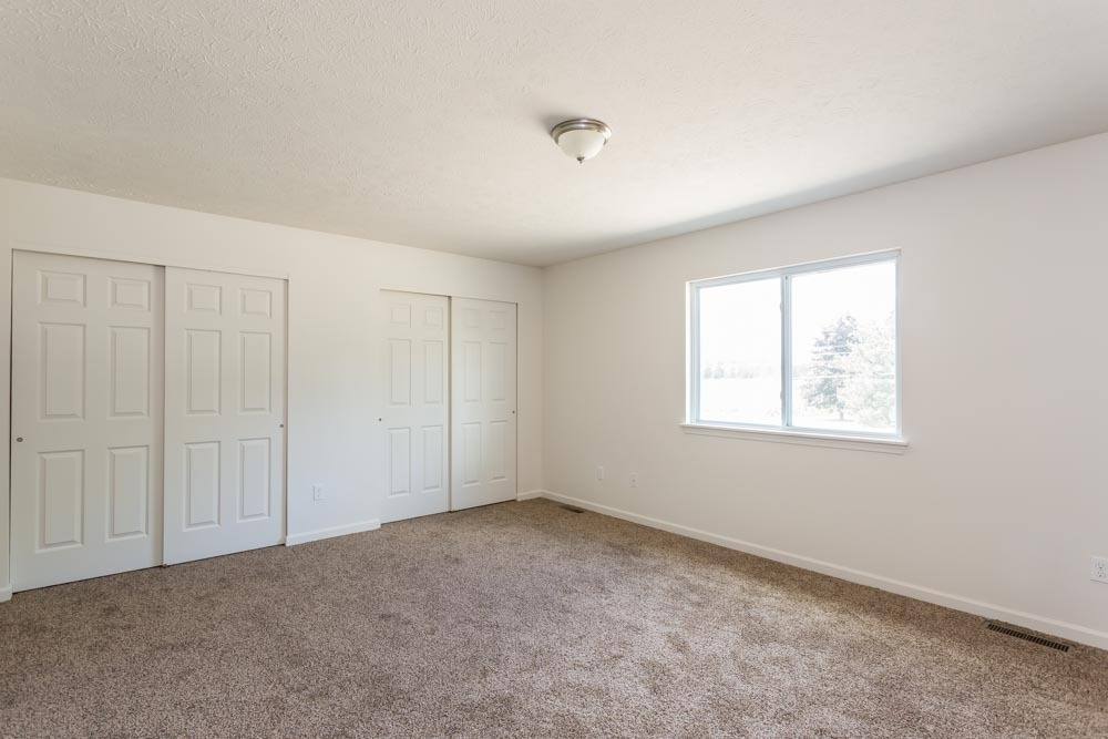 Townhouse for rent at 2 Silverlight Way, Rochester, NY 14624