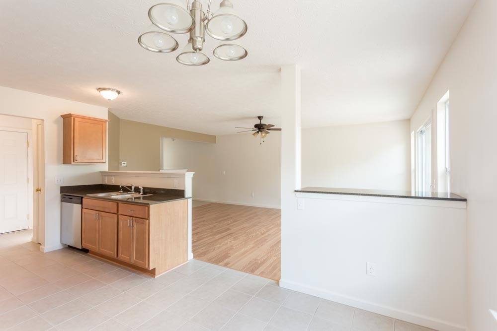 Townhouse for rent at 2 Silverlight Way, Rochester, NY 14624