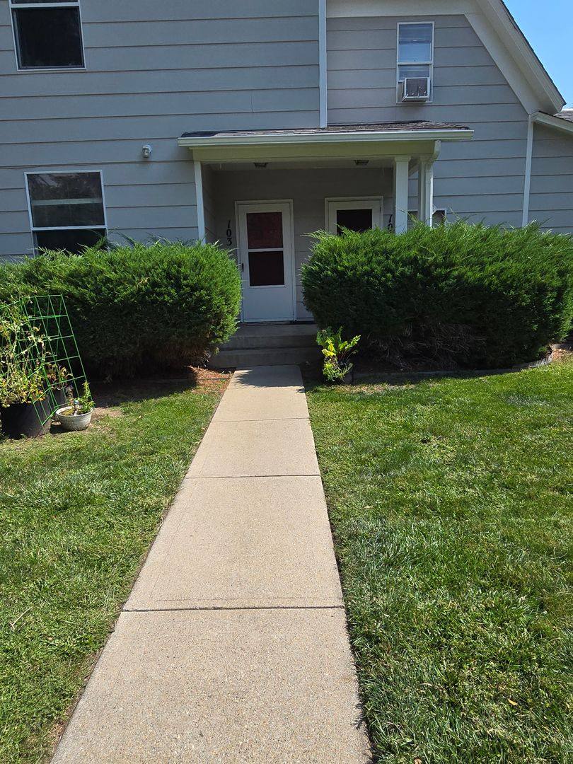 Townhouse for rent at 348 Collyer St, Longmont, CO 80501