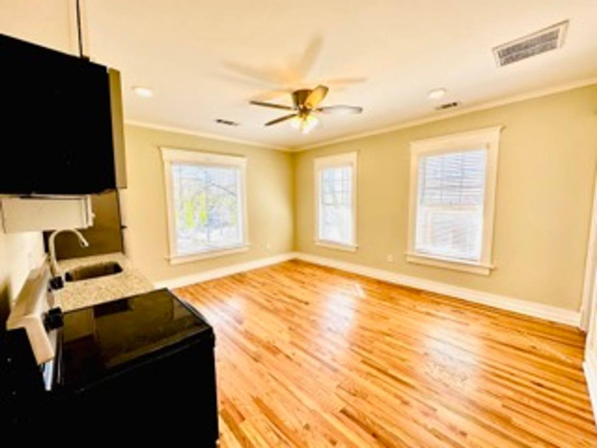 Apartment for rent at 928 Ponce De Leon Ave NE, Atlanta, GA 30306