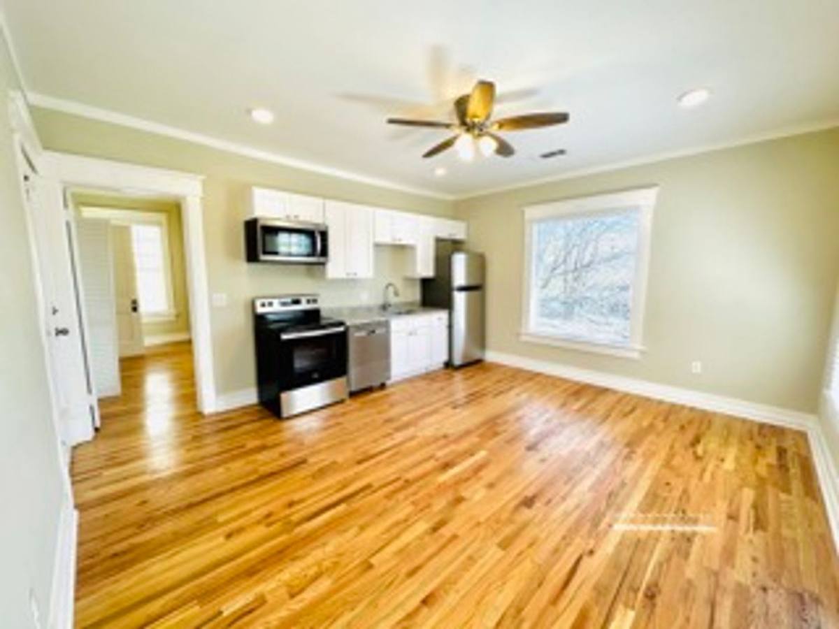 Apartment for rent at 928 Ponce De Leon Ave NE, Atlanta, GA 30306