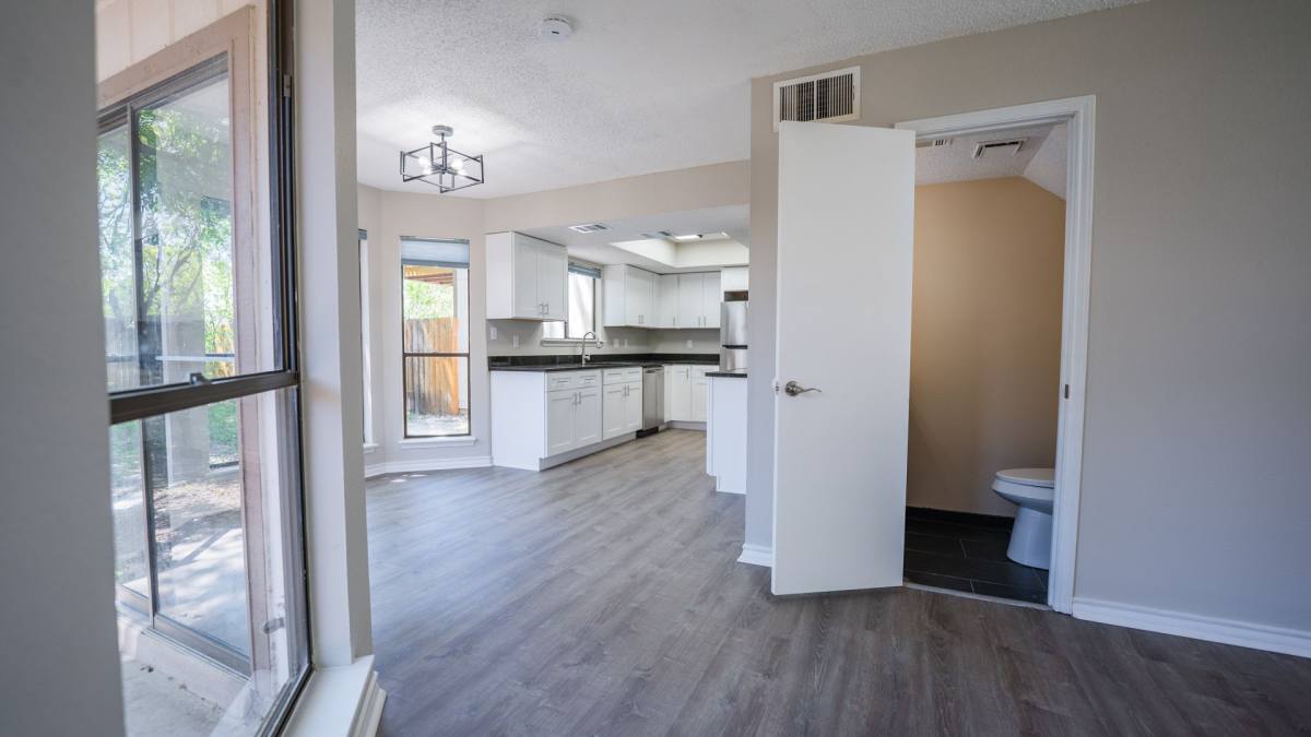Townhouse for rent at 9914 Ardash Lane, San Antonio, TX 78250