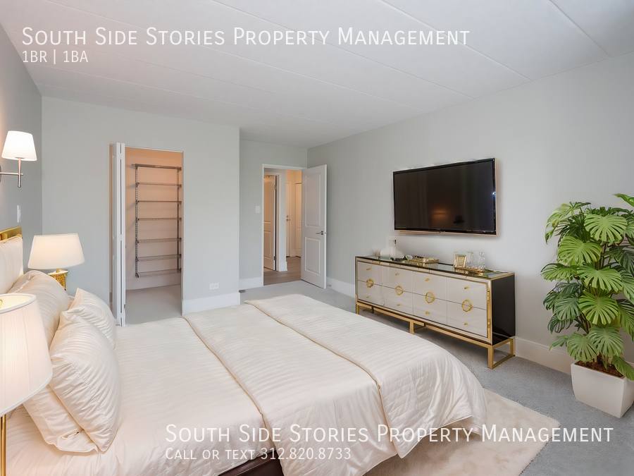 Apartment for rent at 606 E Woodland Park #411, Chicago, IL 60616