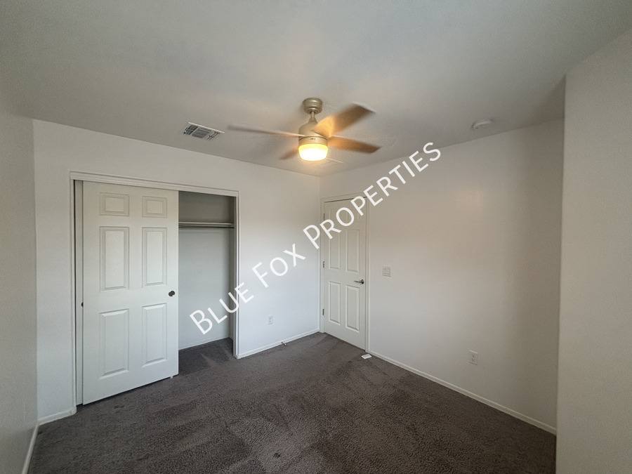 House for rent at 98 E Manor View Rd, Tucson, AZ 85756