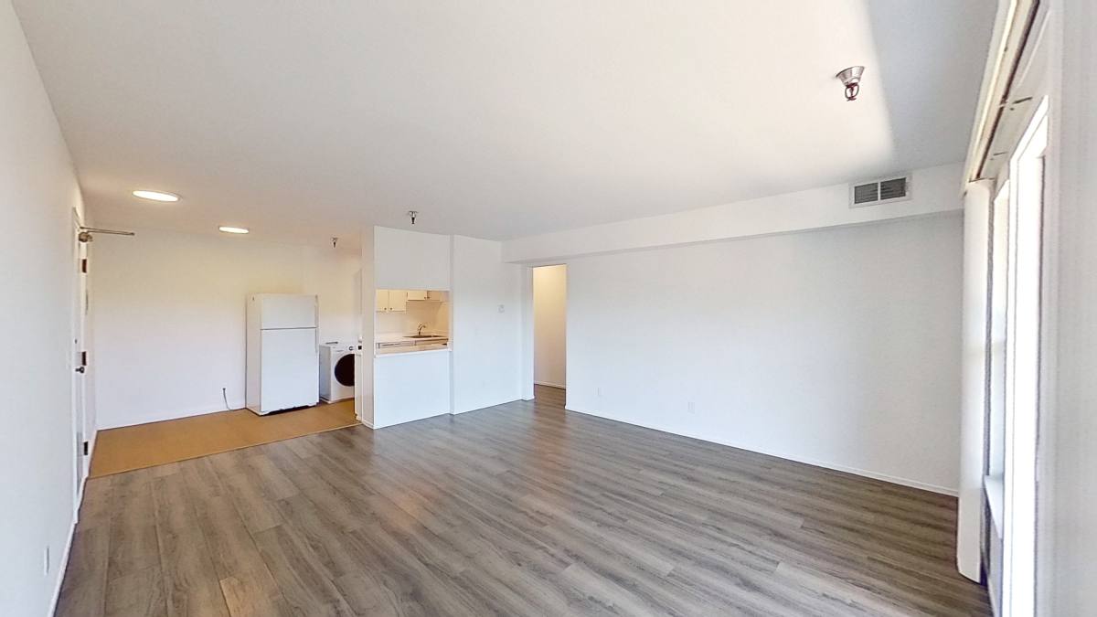 Apartment for rent at 2033 Castro St #11, San Francisco, CA 94131