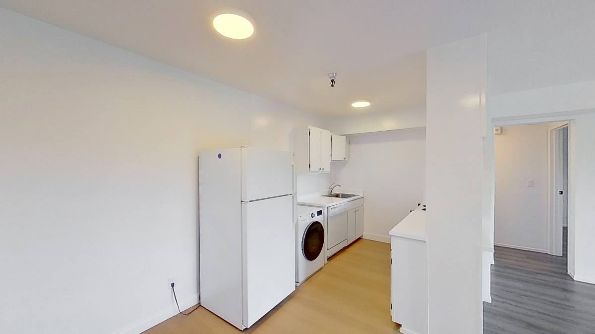 Apartment for rent at 2033 Castro St #11, San Francisco, CA 94131