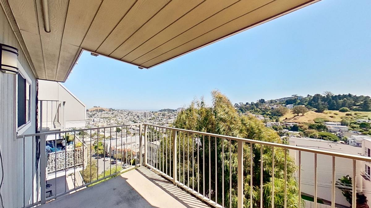 Apartment for rent at 2033 Castro St #11, San Francisco, CA 94131