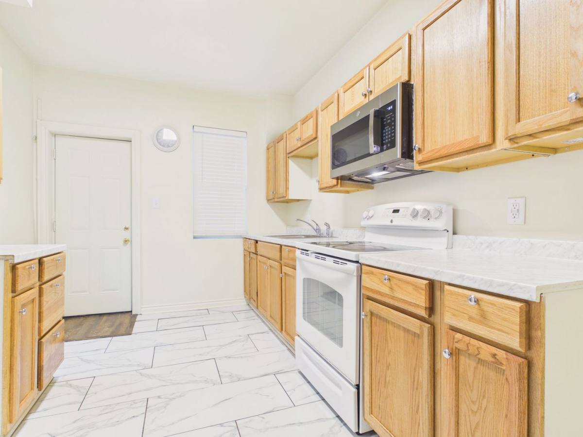 House for rent at 29 S 15th St, Harrisburg, PA 17102