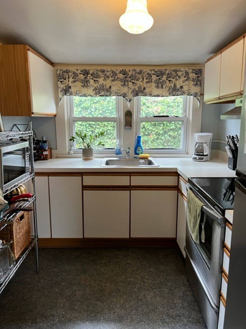 House for rent at 204 S Jefferson St, Lexington, VA 24450