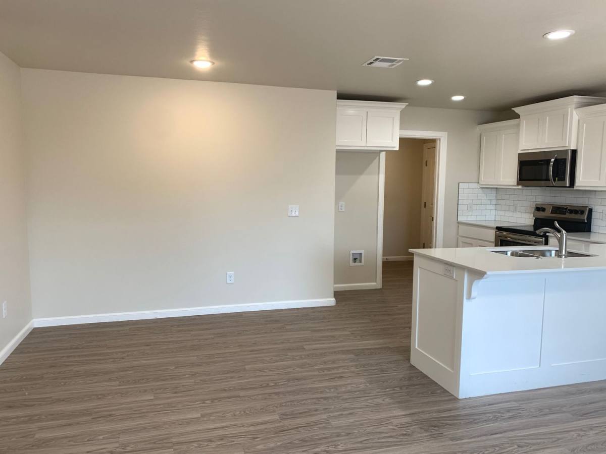 House for rent at 1321 Wade St, Newcastle, OK 73065